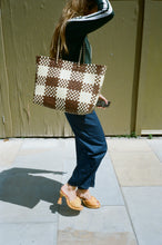 Load image into Gallery viewer, Lily XL Brown + Cream